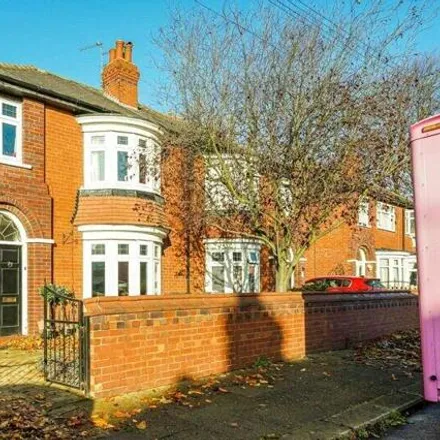 Buy this 4 bed duplex on Sandbeck Road in Doncaster, DN4 5EU
