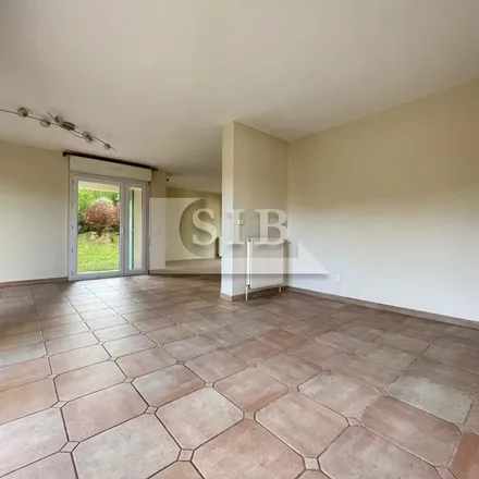 Rent this 6 bed apartment on 3 Rue Jules Ferry in 91310 Linas, France