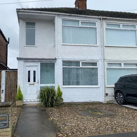 Buy this 2 bed house on Kirklands Road in Hull, HU5 5AX