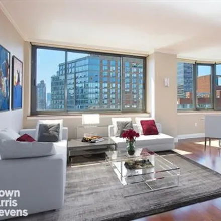 Buy this studio apartment on 2000 BROADWAY 26D in New York