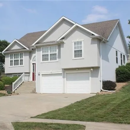 Image 2 - 125 Deerfield Drive, Warrensburg, MO 64093, USA - House for sale