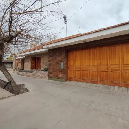Buy this 3 bed house on Pascual Toso 706 in Distrito San José, M5500 CJI Mendoza