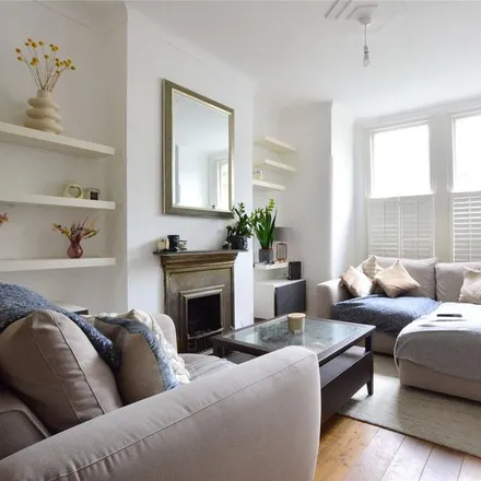 Image 3 - Hassendean Road, London, SE3 8TT, United Kingdom - Townhouse for rent