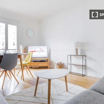 Rent this 2 bed apartment on 33 Rue Guy Môquet in 75017 Paris, France