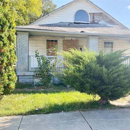 Buy this studio house on 2435 Columbia Avenue in Indianapolis, IN 46205