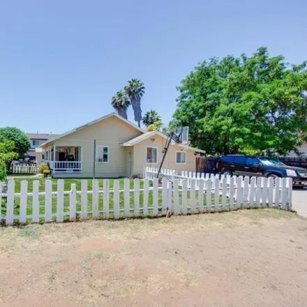 Image 4 - 210 W 13th Ave, Escondido, California, 92025 - House for sale