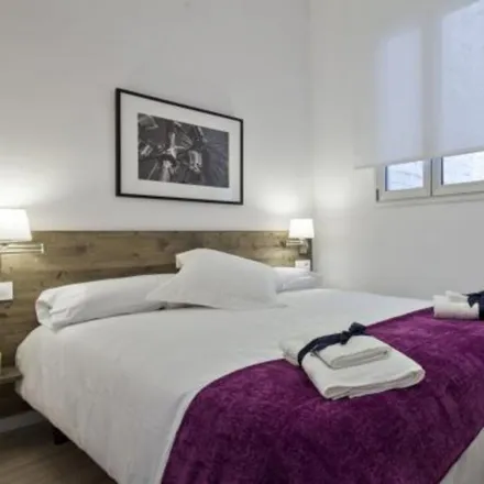 Image 7 - Carrer de Canalejas, 88, 08028 Barcelona, Spain - Apartment for rent