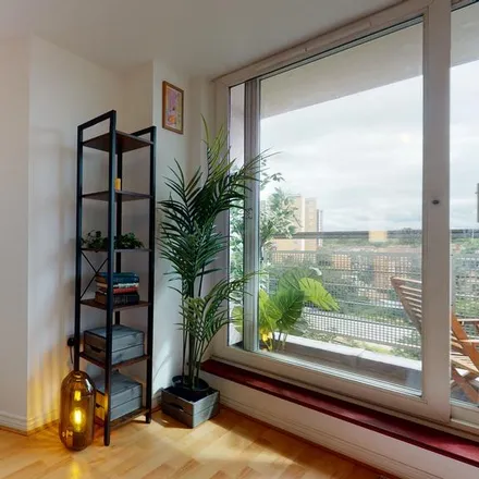 Image 5 - Edward de Vere Court, Marcon Place, London, E8 1AA, United Kingdom - Apartment for rent