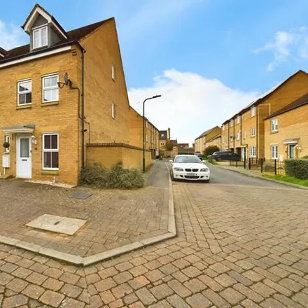 Buy this 3 bed townhouse on Baldwin Drive in Peterborough, PE2 9SD