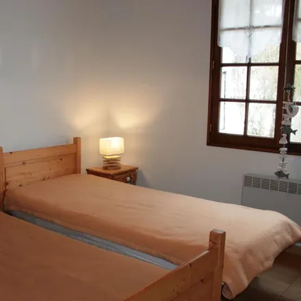 Rent this 2 bed townhouse on 85360 La Tranche-sur-Mer