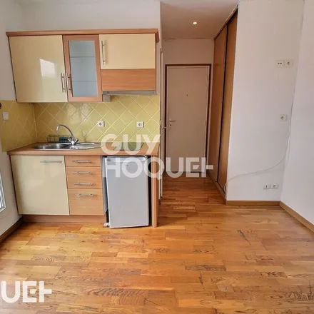 Rent this 1 bed apartment on Villejuif in Val-de-Marne, France
