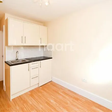 Rent this 1 bed apartment on 131 Lydford Road in London, NW2 4BB