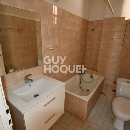Rent this studio apartment on 49 Avenue Lacassagne in 69003 Lyon, France