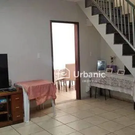 Buy this 4 bed house on QN 3 Conjuntos 1 e 3 in Colônia Agrícola Sucupira, Riacho Fundo - Federal District