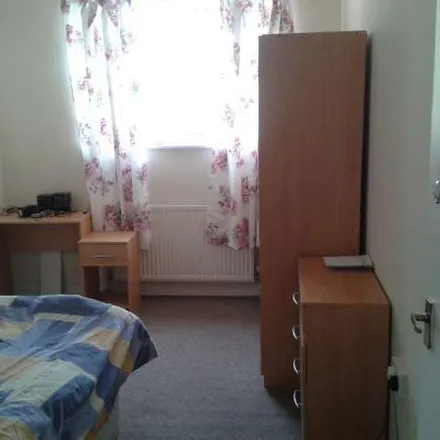 Rent this 2 bed apartment on 15 Cranmer Walk in Nottingham, NG3 4FP