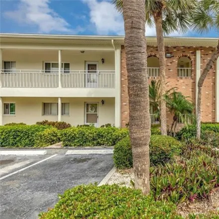 Buy this 2 bed condo on 4470 Overlook Drive Northeast in Shore Acres, Saint Petersburg