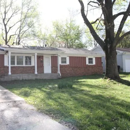 Buy this 3 bed house on 1234 South Estate Avenue in Springfield, MO 65804