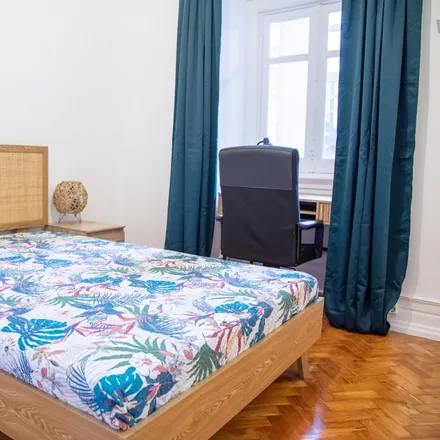 Rent this 1studio room on Tacos in Rua Padre António Vieira, 1070-015 Lisbon