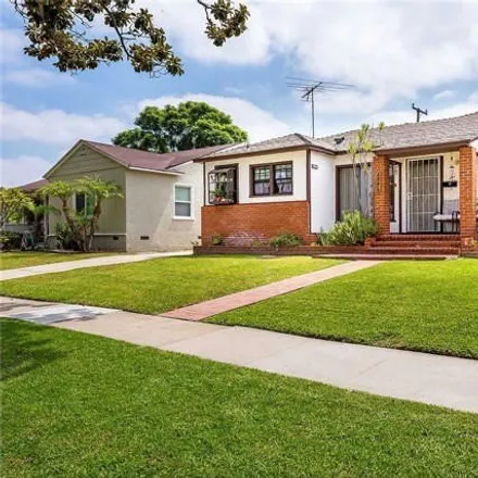 Buy this 3 bed house on 2889 Del Amo Boulevard in Lakewood, CA 90712