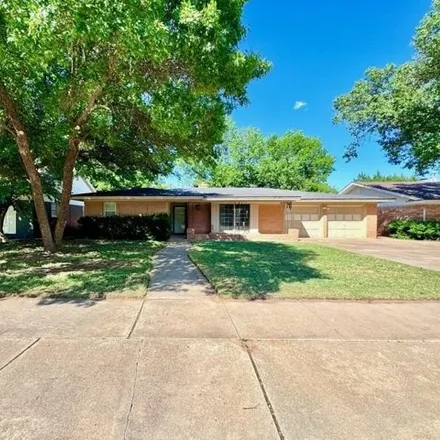 Buy this 4 bed house on 6275 Knoxville Drive in Lubbock, TX 79413