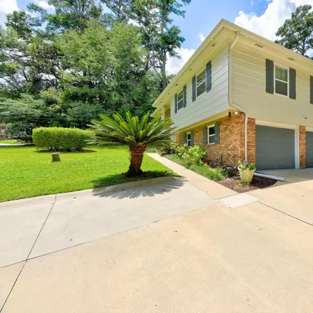 Buy this 3 bed house on 1210 Walton Drive in Tallahassee, FL 32312