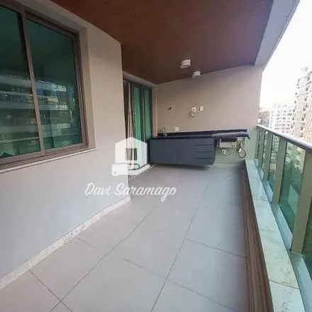 Buy this 3 bed apartment on Rua Doutor Carlos Halfeld in Icaraí, Niterói - RJ