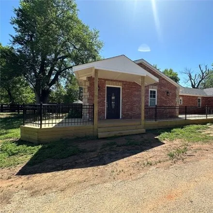 Buy this 4 bed house on 12398 East Young Road in Midwest City, OK 73130