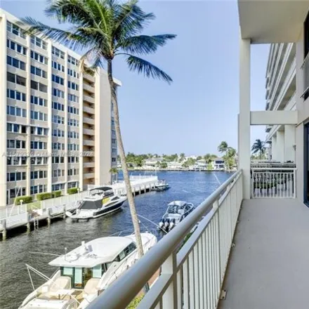 Rent this 3 bed condo on 3169 Northeast 48th Street in Fort Lauderdale, FL 33308