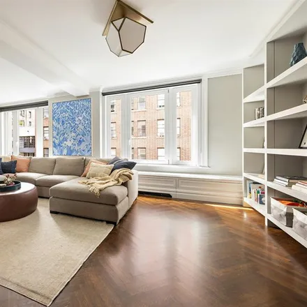 Image 3 - 235 WEST 71ST STREET 6A in New York - Apartment for sale