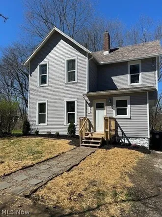 Buy this 3 bed house on 418 Bacon Avenue in Akron, OH 44320
