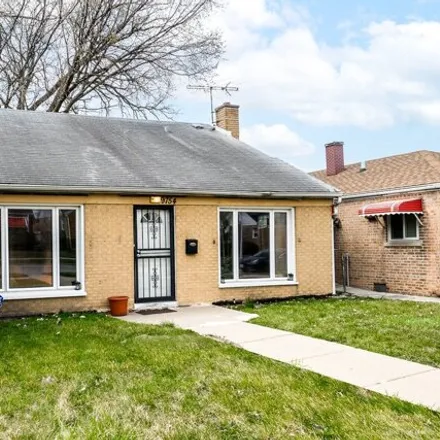 Image 2 - 9754 South Emerald Avenue, Chicago, IL 60628, USA - House for sale