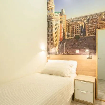Image 7 - Antoinette, Calle Preciados, 34, 28013 Madrid, Spain - Apartment for rent