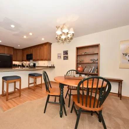 Image 3 - 1600 W Green Tree Rd Apt 202, Glendale, Wisconsin, 53209 - Condo for sale