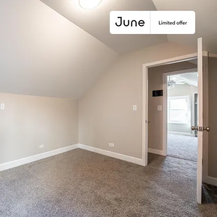 Image 3 - 1847 W Armitage Avenue - Room for rent