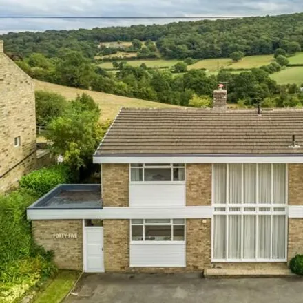 Rent this 3 bed house on Sharp Lane in Almondbury, HD5 8UH