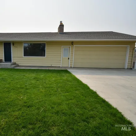 Buy this 4 bed house on 1546 Hillcrest Way in Asotin County, WA 99403