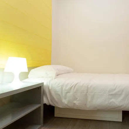 Rent this 2 bed apartment on Carrer de Violant d'Hongria Reina d'Arago in 08001 Barcelona, Spain