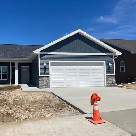 Buy this 3 bed house on Yount Way in DeForest, WI 53598