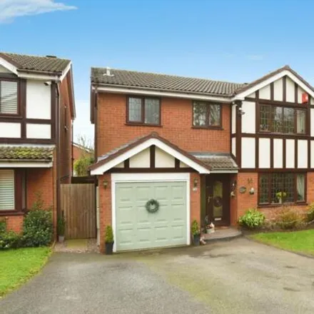 Buy this 3 bed house on Weatheroaks in Brownhills, WS9 9RN