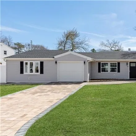 Buy this 4 bed house on 14 Putnam Avenue in Brookhaven, North Patchogue