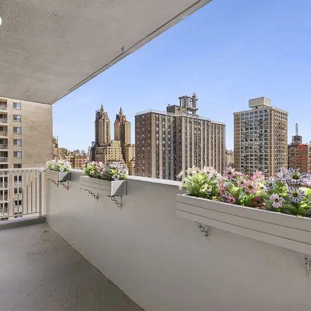 Rent this 2 bed apartment on 100 West 93rd Street in New York, NY 10025