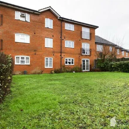 Image 1 - Cotswold Drive, North Hertfordshire, SG1 6GT, United Kingdom - Apartment for sale