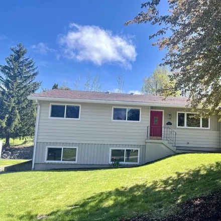 Buy this 4 bed house on 784 Southwest Mies Street in Pullman, WA 99163