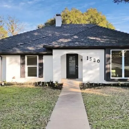 Buy this 4 bed house on 1528 Colonel Drive in Centerville, Garland