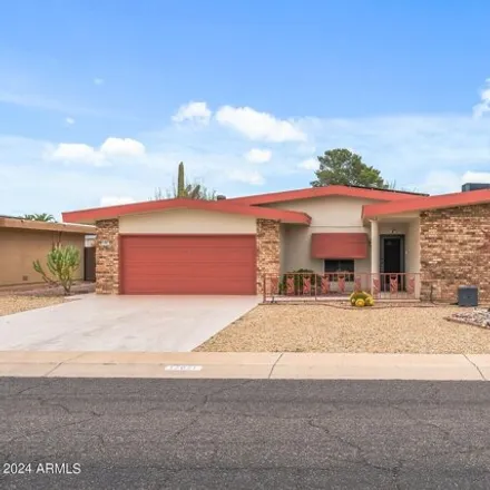 Buy this 2 bed house on 17021 North Joshua Tree Court in Sun City, AZ 85373