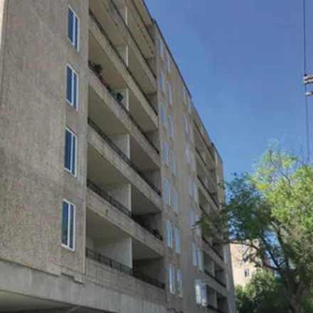 Image 2 - Portage Avenue, Winnipeg, MB R3J 0K9, Canada - Apartment for rent