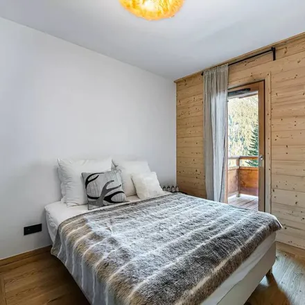 Rent this 2 bed apartment on Rte de Saint-Bon in 73120 Courchevel, France