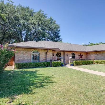 Buy this 3 bed house on 5055 Winesanker Way in Fort Worth, TX 76133