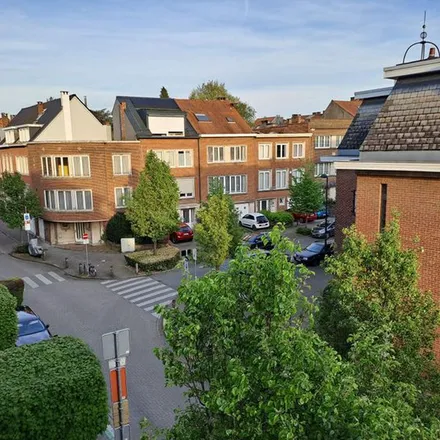Rent this 2 bed apartment on Rue de la Cambre - Terkamerenstraat / Rue de la Cambre - Ter Kamerenstraat 148 in 1200 Woluwe-Saint-Lambert - Sint-Lambrechts-Woluwe, Belgium