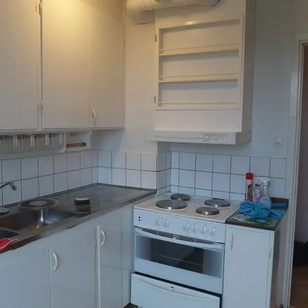 Rent this 4 bed apartment on Skäpplandsgatan 25 in 414 79 Gothenburg, Sweden